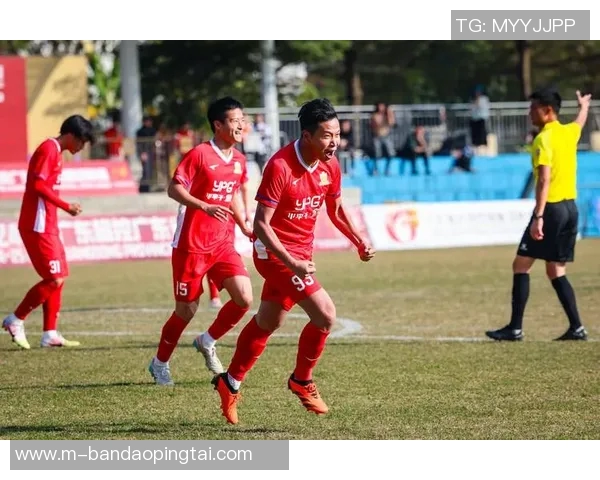 实时新闻深圳足球队的崛起与发展探讨聚焦球队力量与未来潜力